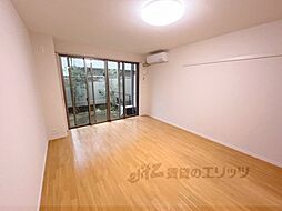 京阪本線 龍谷大前深草駅 徒歩15分の賃貸マンション 1階1Kのリビング/ダイニング