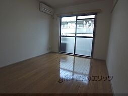 JR東海道・山陽本線 山科駅 徒歩13分の賃貸マンション 3階1Kのリビング/ダイニング