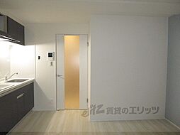 京都市営烏丸線 五条駅 徒歩8分の賃貸アパート 4階1LDKのリビング/ダイニング