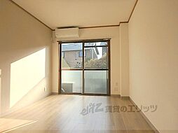 京阪宇治線 六地蔵駅 徒歩5分の賃貸マンション 1階ワンルームのリビング/ダイニング