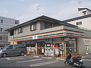 セブンイレブン　山科椥辻店まで380メートル