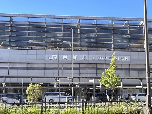 画像7:JR京都駅　八条口まで700メートル