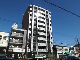 京都府京都市下京区西七条比輪田町（賃貸マンション1LDK・10階・52.02㎡） その1