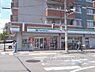 周辺：ファミリーマート　中久世一丁目店まで260メートル