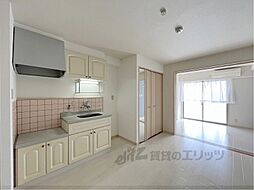 JR山陰本線 丹波口駅 徒歩7分の賃貸マンション 4階1LDKのリビング/ダイニング