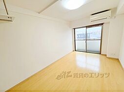 京阪本線 龍谷大前深草駅 徒歩9分の賃貸マンション 4階1Kのリビング/ダイニング