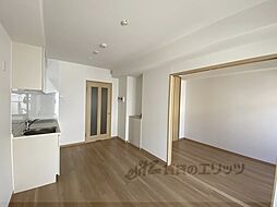 プリシード桃山御陵レジデンス 303 3階1LDKのリビング/ダイニング