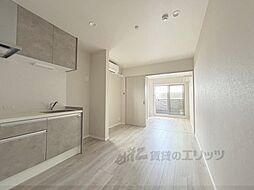 KRM RESIDENNCE NAGAOKATENJIN 2階1LDKのリビング/ダイニング