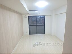 京阪本線 藤森駅 徒歩14分の賃貸マンション 2階1Kのリビング/ダイニング