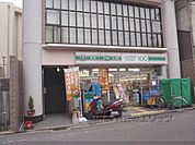 LAWSON STORE100　下京寺町通店まで300メートル