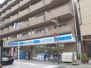 ローソン　山科駅前店まで330メートル