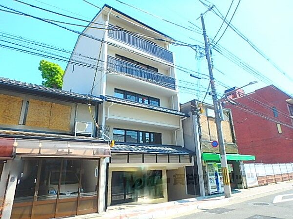 京都府京都市東山区大和大路通四条下る4丁目小松町(賃貸マンション2LDK・3階・50.00㎡)の写真 その1