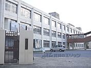 洛南中学校まで2040メートル