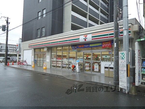画像23:セブンイレブン　JR西大路駅前店まで300メートル