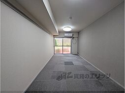 シティコア30朱雀 102 1階1Kのリビング/ダイニング