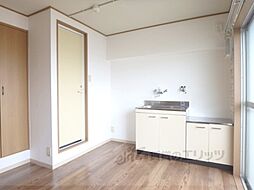 うずまさハイツ 401 4階1DKのリビング/ダイニング