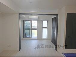 ＤＣガーデン京都西 5階1LDKのリビング/ダイニング