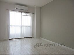 フラッツ太秦 3階ワンルームのリビング/ダイニング