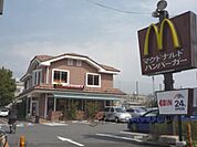 マクドナルド　丸太町常盤店まで170メートル
