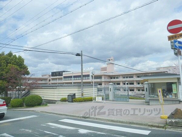 画像9:京都女子高校まで1400メートル