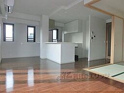 ライオンズ四条烏丸セントマークス 203 2階3LDKのリビング/ダイニング