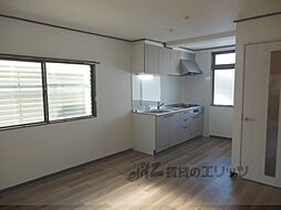 京都市営烏丸線 北山駅 徒歩12分の賃貸マンション 2階2LDKのリビング/ダイニング