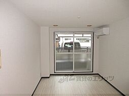 JR東海道・山陽本線 大津駅 徒歩4分の賃貸マンション 1階ワンルームのリビング/ダイニング