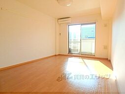 JR湖西線 大津京駅 徒歩5分の賃貸マンション 1階ワンルームのリビング/ダイニング