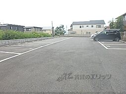 4 / 10
