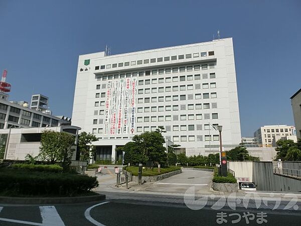 画像19:松山市役所（953m）