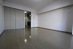 ロフティ上一万 510 5階1Kのリビング/ダイニング