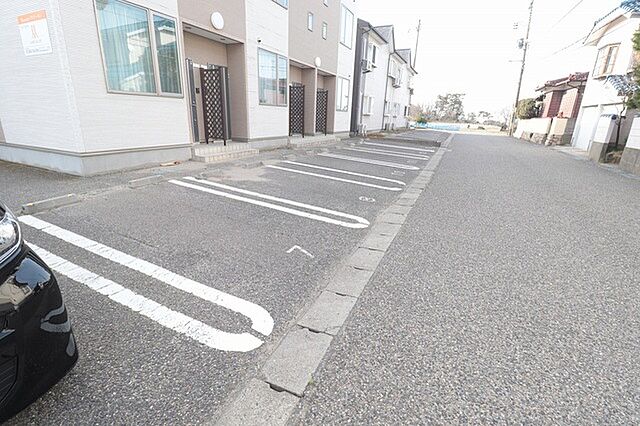 8 / 9