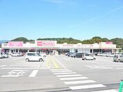 マックスバリュ(1、300m)