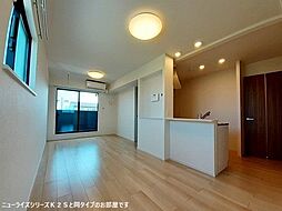 ウィステリア　ソラーナ 205 2階2LDKのリビング/ダイニング