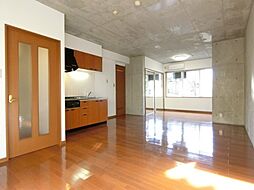 ラ・フォンテーヌ 3階ワンルームのリビング/ダイニング