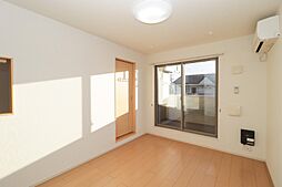 メロディ・ソレアード 2階1LDKのリビング/ダイニング