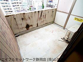 静岡県静岡市葵区上石町（賃貸マンション1LDK・8階・69.67㎡） その12