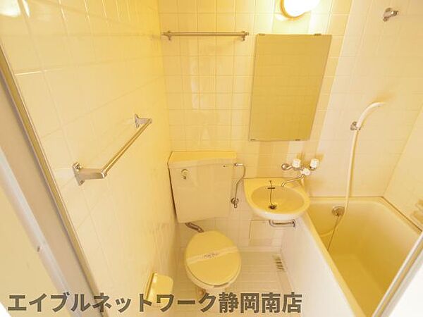 画像8:落ち着いたトイレです
