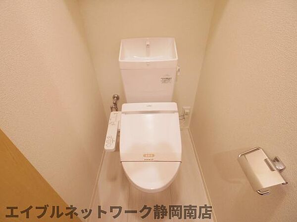 画像30:コンパクトで使いやすいトイレです