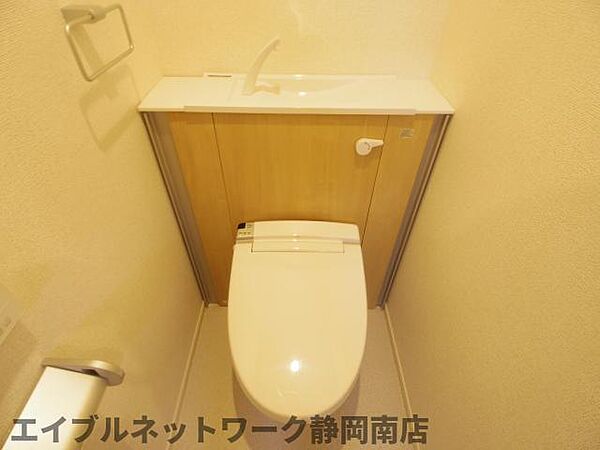 画像29:清潔感のあるトイレです