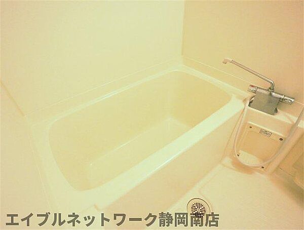 画像29:ゆったり過ごせるお風呂です