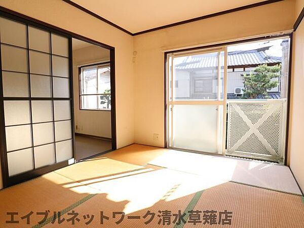 画像3:日本らしい落ち着いた雰囲気の和室です