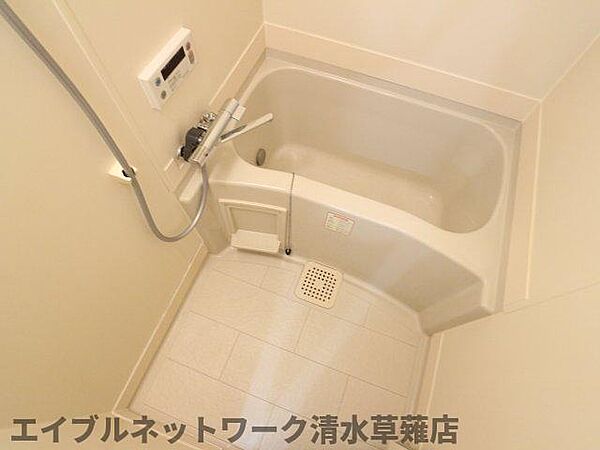 浴室：きれいなお風呂です