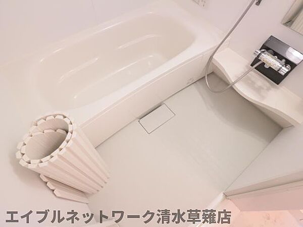画像5:コンパクトで使いやすいお風呂です