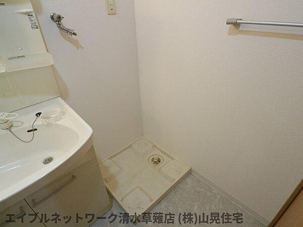洗面所：スペースが確保できる洗面所です