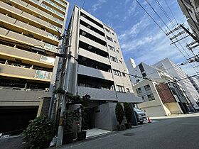 スタジオapt.ウッドハウス  ｜ 大阪府大阪市福島区福島６丁目19番4号（賃貸マンション1K・8階・27.11㎡） その1