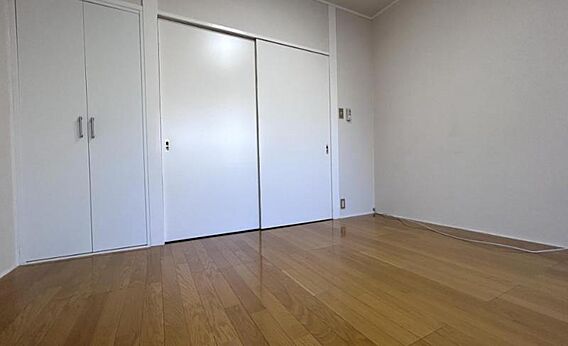 リビング/ダイ...