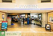 ローソンゲートシティ大崎店 徒歩9分。 710m