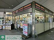 セブンイレブン 184m