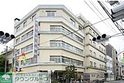 さくら会世田谷中央病院 徒歩5分。病院 350m